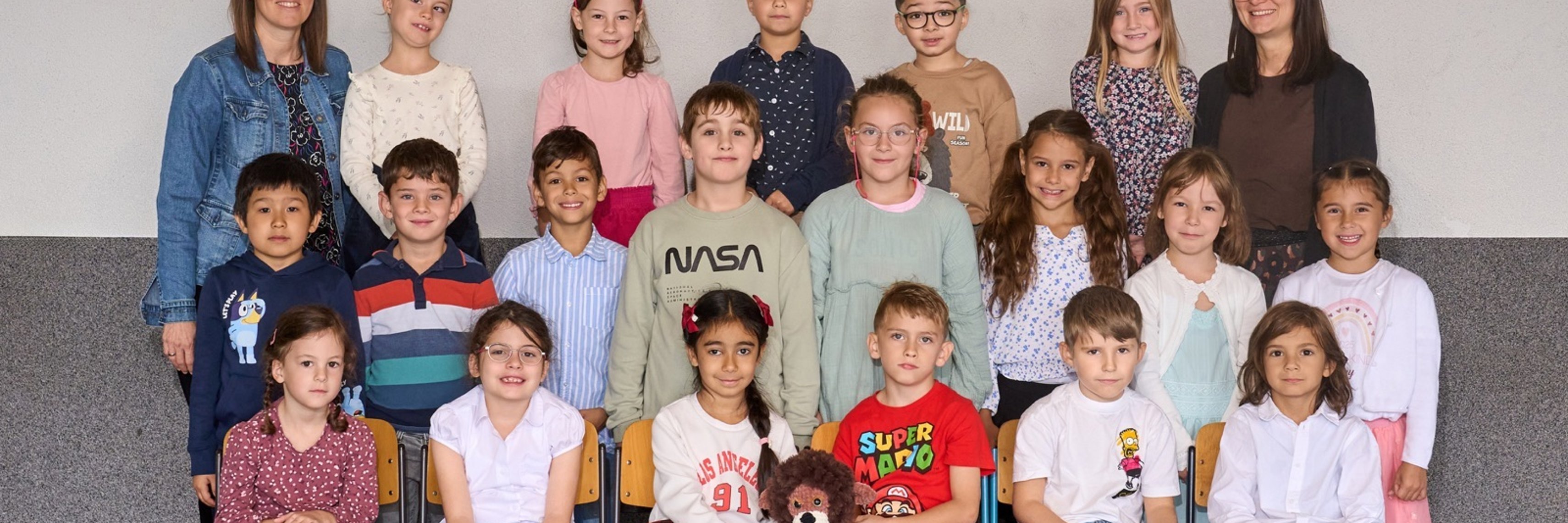 Klassenfoto der Klasse 1a Schülerinnen und Schüler der Klasse 1a