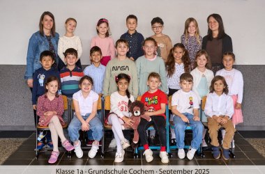 Klassenfoto der Klasse 1a Schülerinnen und Schüler der Klasse 1a