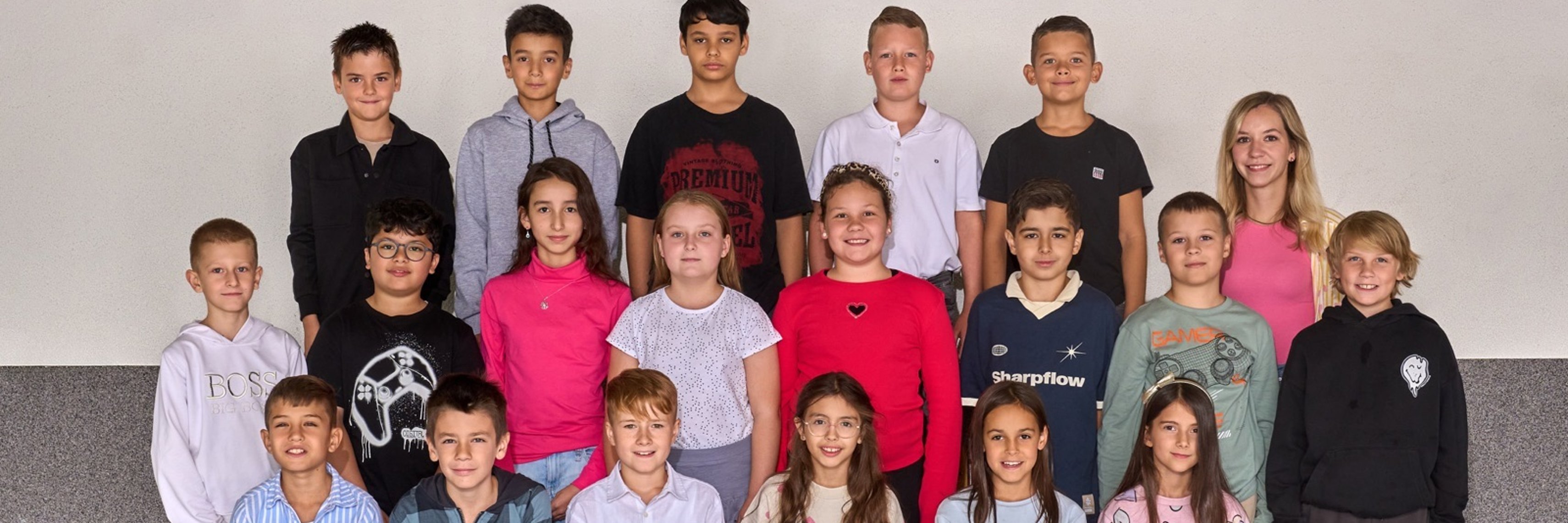 Klassenfoto 4a Schülerinnen und Schüler der Klasse 4a