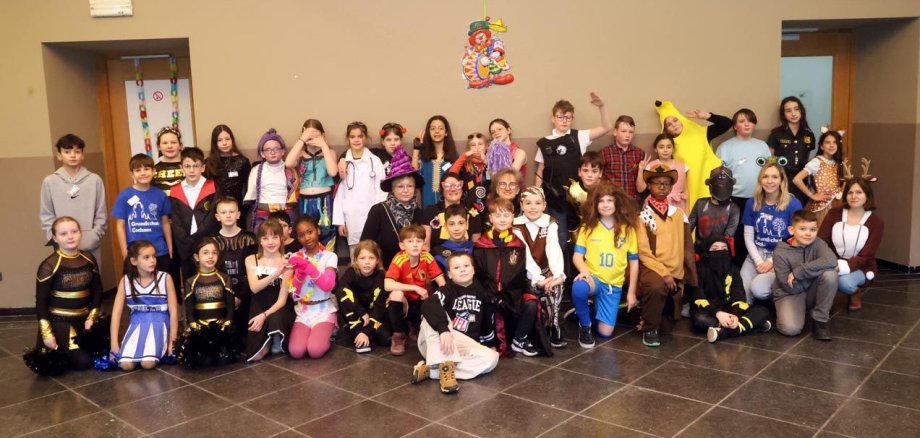 Gruppenfoto mit allen SuS